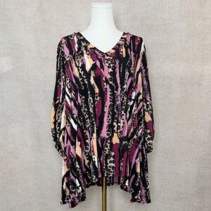 Dear Scarlett Soft & Flowy Long Sleeve Tunic Top in Eye Catching Abstract Print